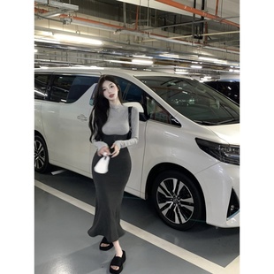 纯欲风吊带连衣裙女春秋新款辣妹收腰紧身显瘦包臀中长款鱼尾裙子