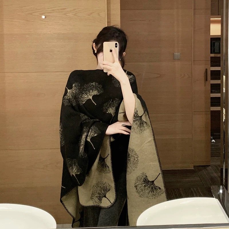 银杏叶双面旅游披肩女士仿羊绒古典围巾开叉披风空调房斗篷外搭