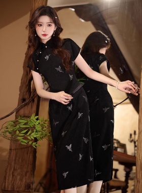 2025新款新中式蝴蝶黑色旗袍提花国风短袖长裙感收腰显瘦