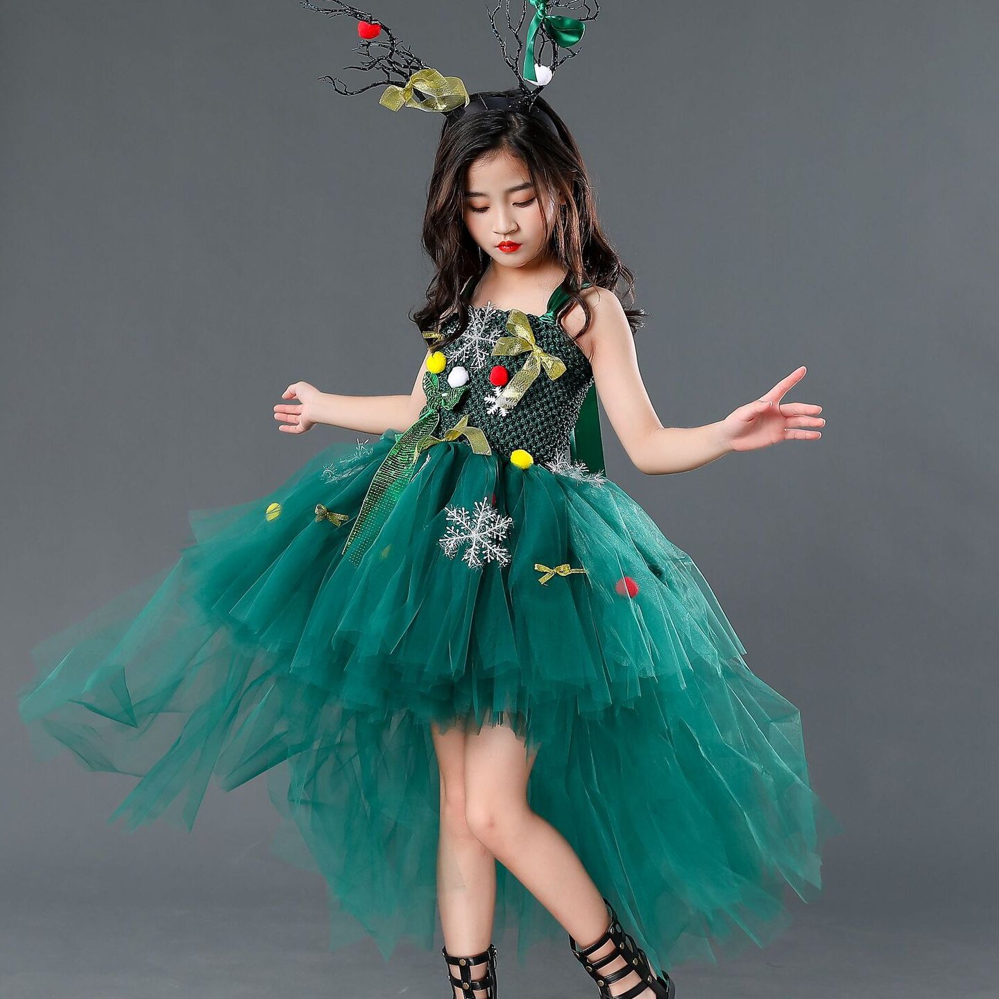 2026新款影楼拍照写真主题服装圣诞礼服闺密艺术照女森林系走秀演