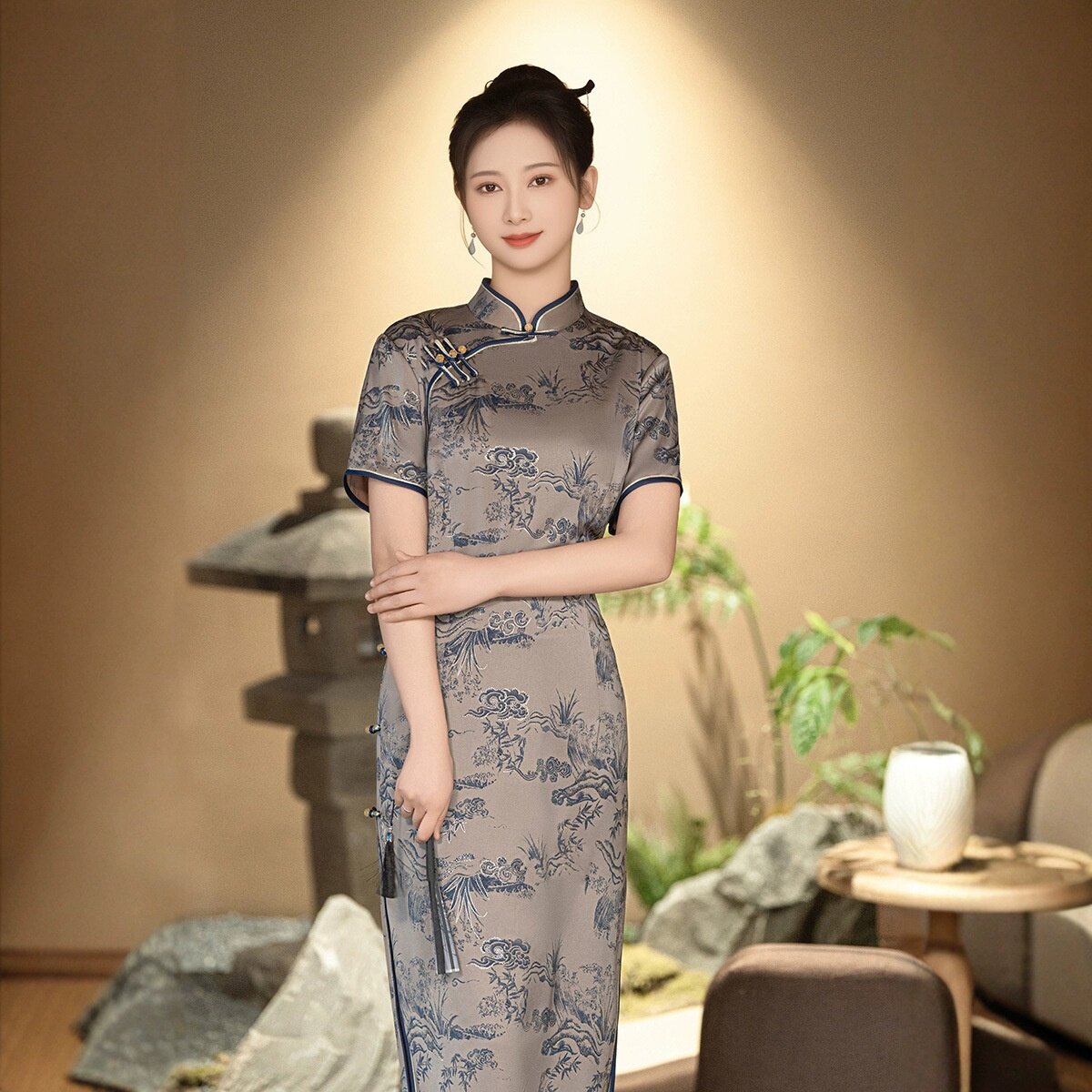 2026新款旗袍春夏款仿香云纱烫金长款妈妈装旗袍日常宴会连衣