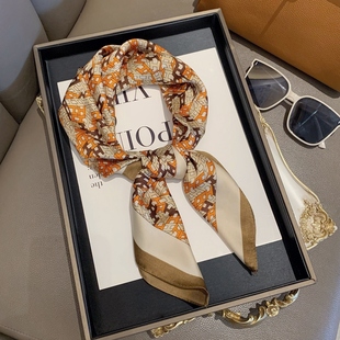 高级感保暖方巾系脖百搭时尚 搭配衬衫 2025新款 小方巾丝巾女秋冬季