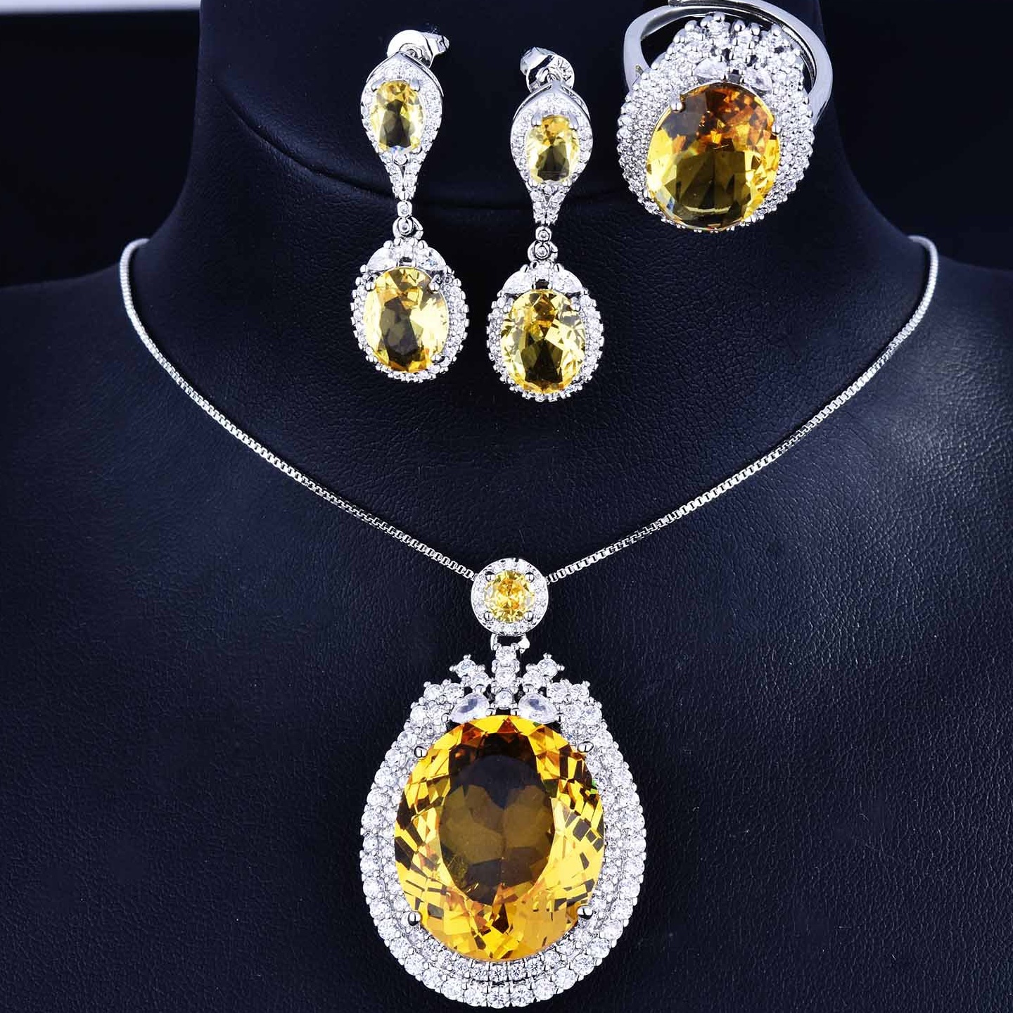 拼夕夕淘宝直播大鸽子蛋金黄钻彩宝吊坠 长款耳坠耳钉开口戒指女