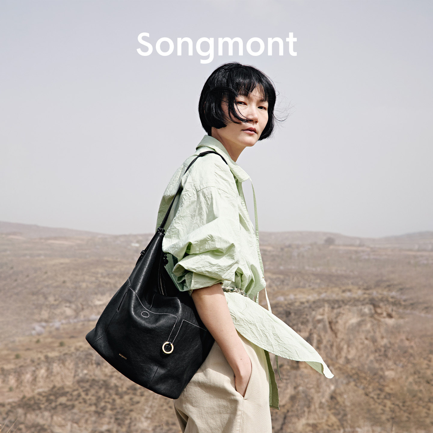 Songmont山下有松植鞣羊皮循迹软枕水桶包通勤大容量斜挎单肩包