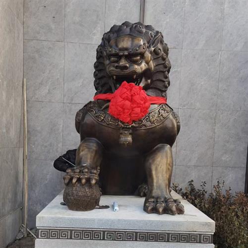 大型铸铜北京故宫狮子雕塑银行汇丰爬狮铜飞狮广场公司门口摆件