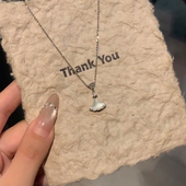 扇形小裙子项链女款 轻奢白贝母吊坠颈链精致小众高级感毛衣锁骨链