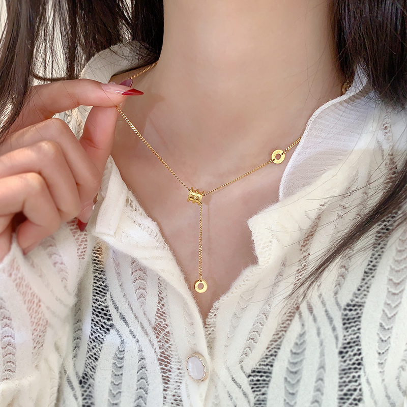 流苏小蛮腰项链女款2025新款轻奢小众设计不掉色18k金锁骨链钛钢