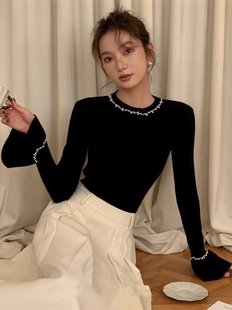 早春法式别致绝美上衣钉珠喇叭袖高级感超好看的毛衣针织打底衫女