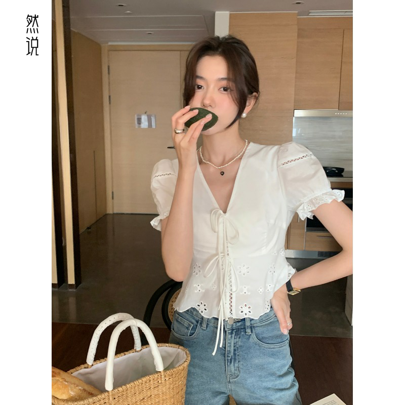 白色衬衫蕾丝韩系上衣设计感