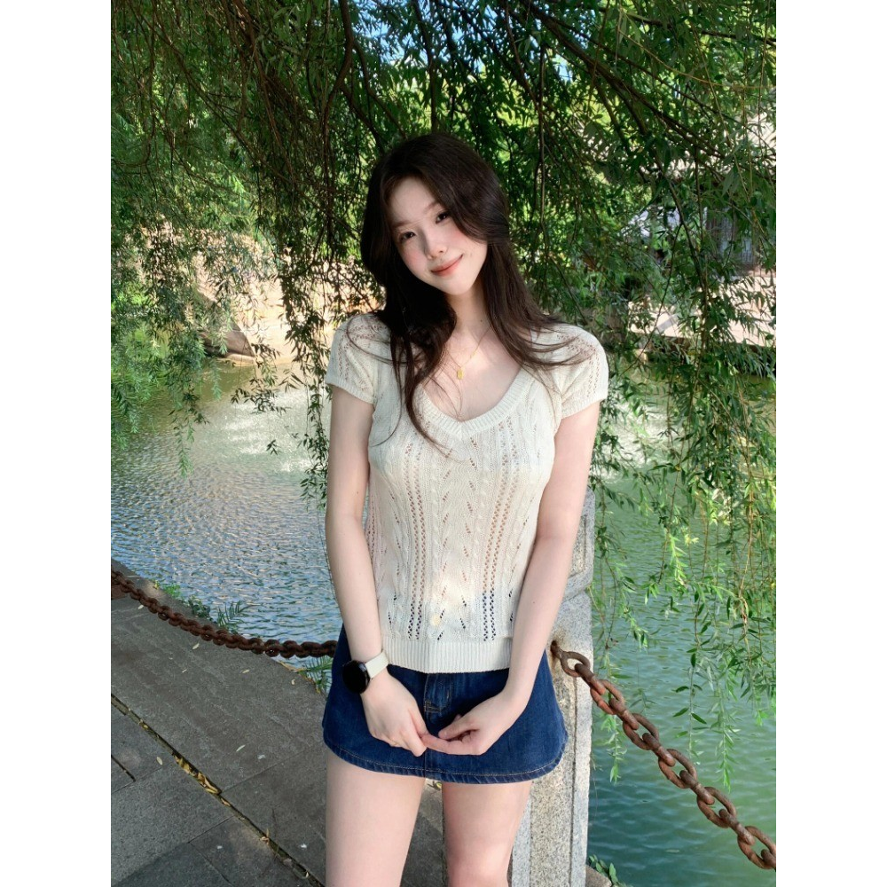 韩系独特绝美小上衣气质