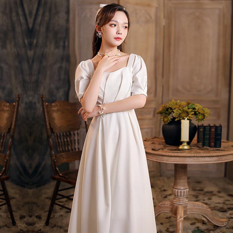 领证登记小礼服显瘦仪式感白裙秋季法式轻婚纱秋冬日常订婚连衣裙