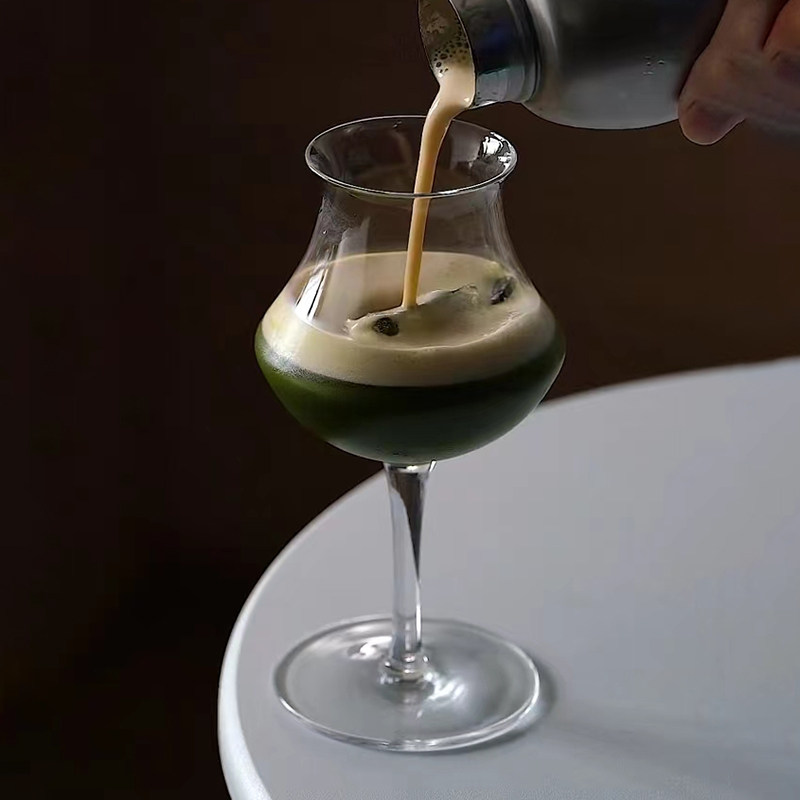 复古北欧反口高脚玻璃鸡尾酒杯