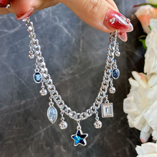 杨杨babytime 仲夏夜之星!海蓝水晶流苏五角星手链高级度假风闪