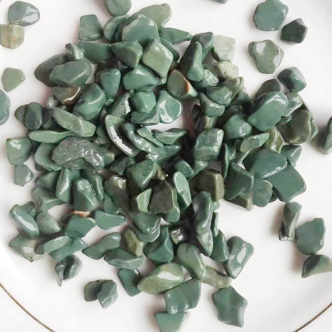 1-3cm绿色石子 透水砖水洗石 红 黄蓝绿灰多种颜色