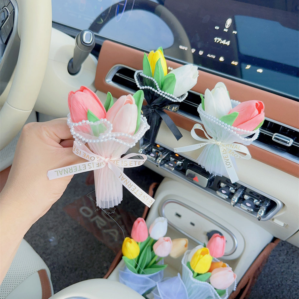 车载花束香水出风口夹创意汽车空调口香水饰品车内装饰品香薰夹女