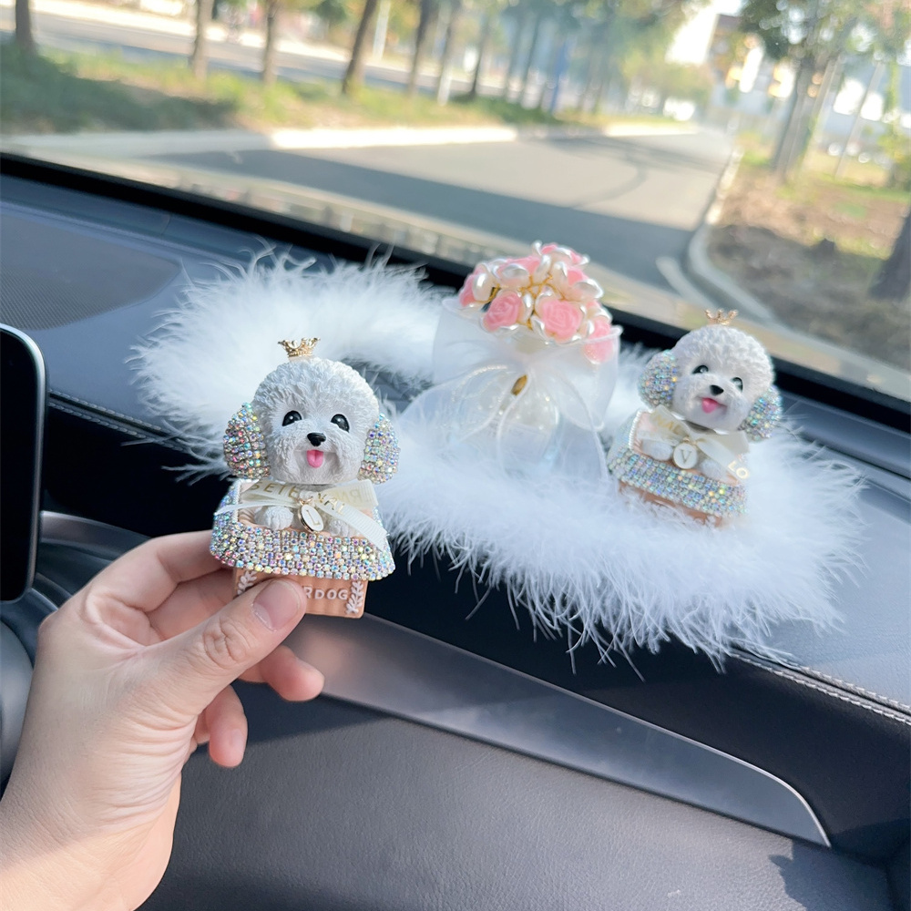 车载摆件汽车创意可爱高档泰迪