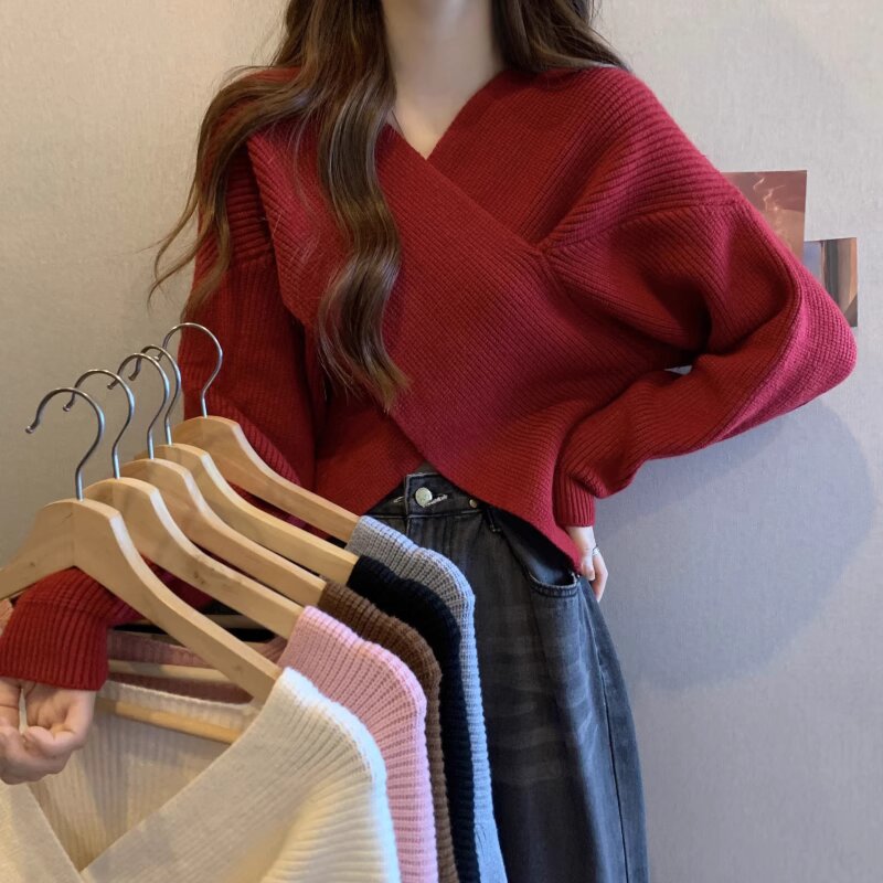 交叉V领红色针织打底衫女早秋短款内搭大朗毛衣安可拉红穿搭上衣