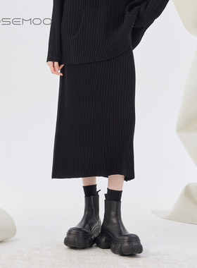 容子木ROSEMOO25秋【商场同款】肌理感毛织松紧腰半裙RSS3QS334C