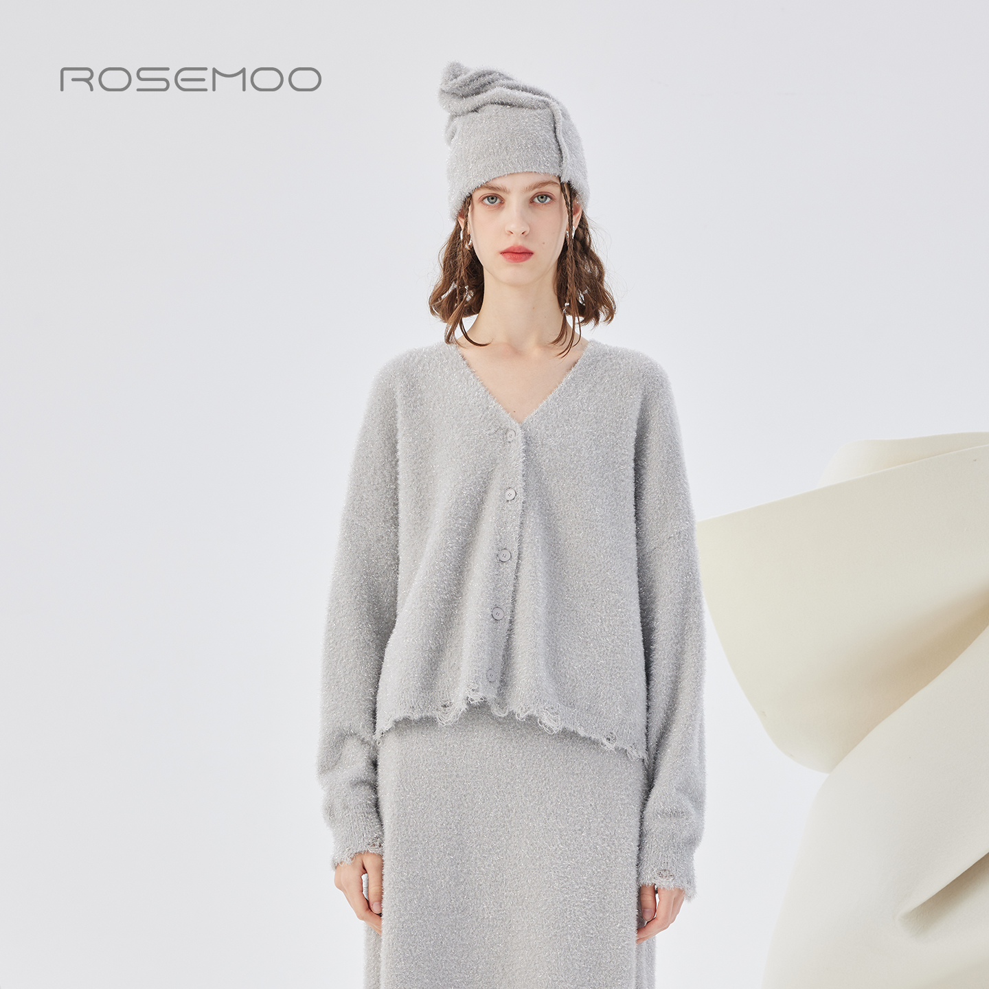 容子木ROSEMOO25年秋季新款软糯亮丝毛织开衫RSS3NP341C