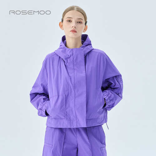 容子木ROSEMOO2026秋商场同款微皱挺阔面料风衣外套RWM3WP021T