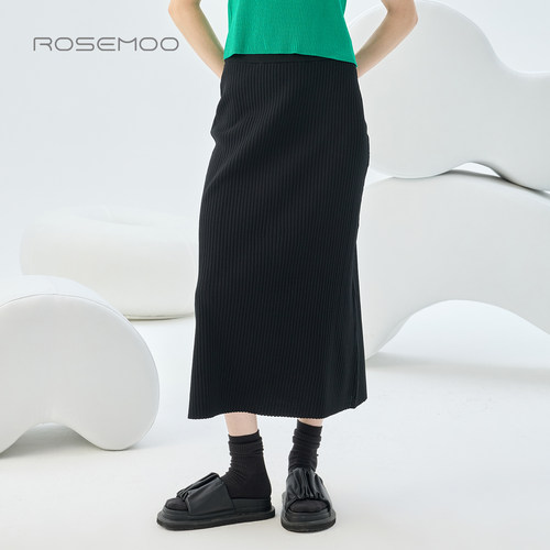 容子木ROSEMOO26秋【商场同款】亲肤毛织松紧腰半裙RWM3QP140A