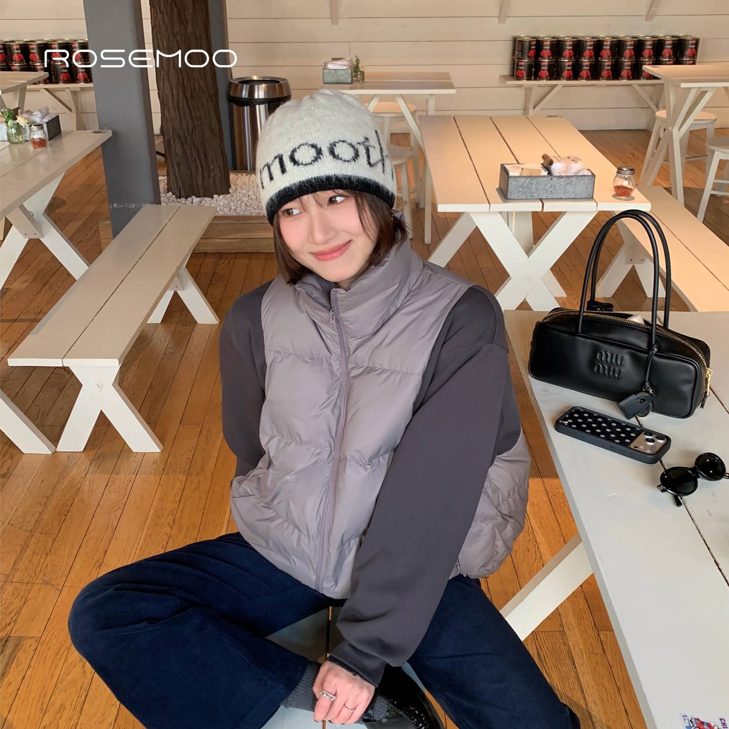 容子木ROSEMOO25秋冬商场同款平滑轻薄拼接款羽绒服RSS3YP404D
