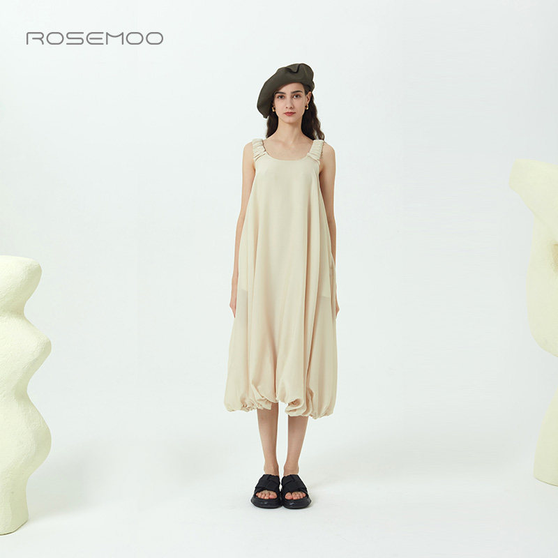 容子木rosemoo23年夏季新款桑蚕丝长款吊带裙rmt2ls288b