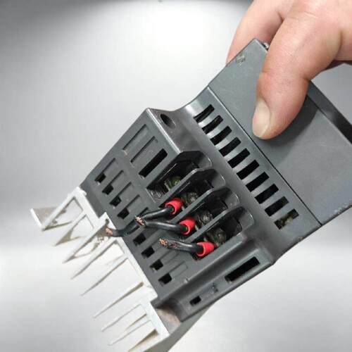 议 价台达变频器VFD015EL43W功率1.5KW工业自动可 维修
