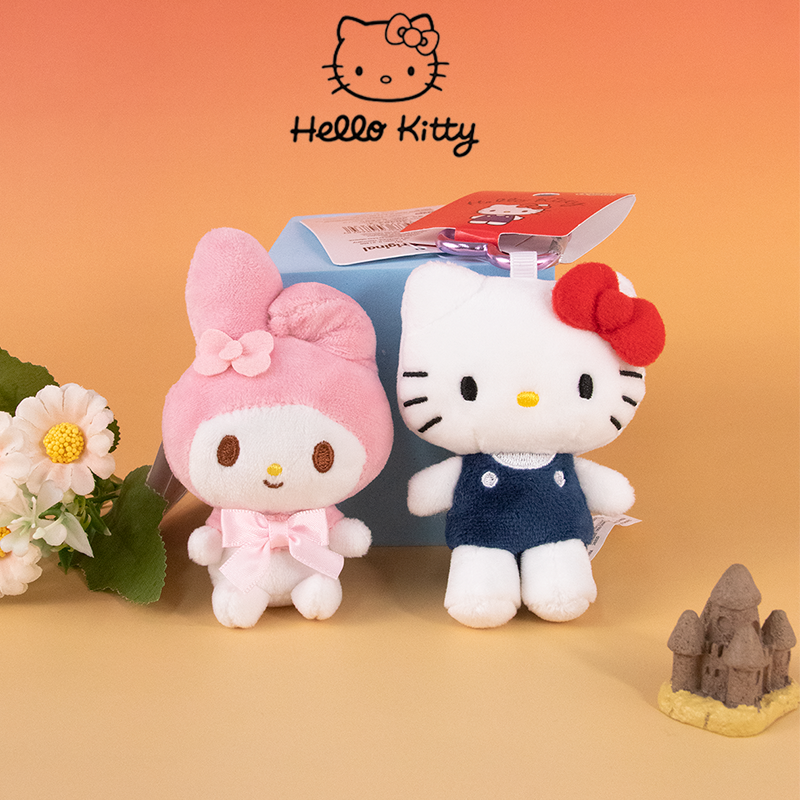 三丽鸥hellokitty爱心扣挂饰