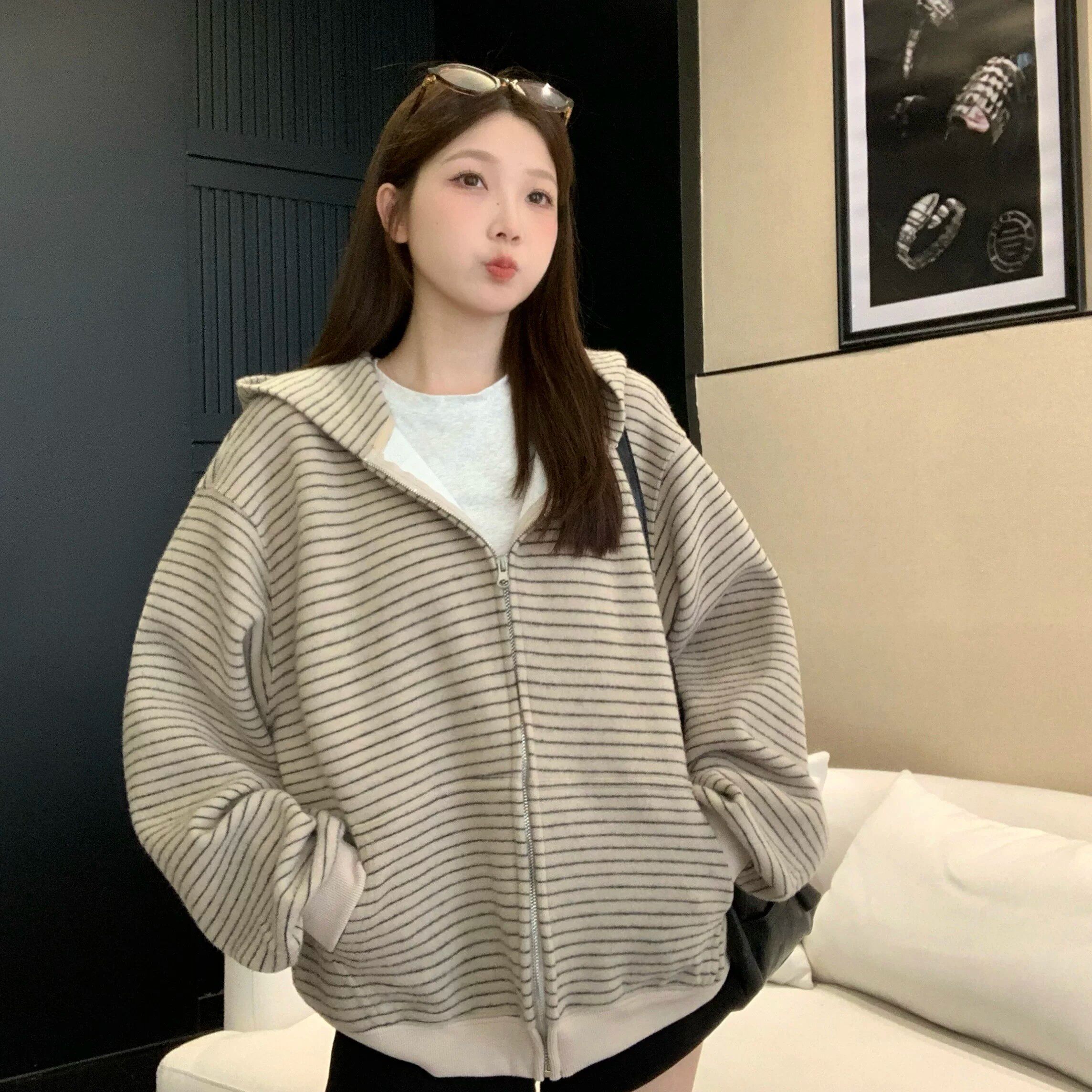 条纹拉链连帽卫衣女宽松显瘦