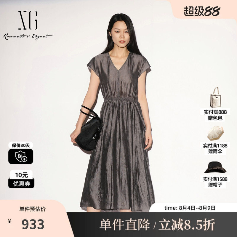 XG/雪歌XL204007A584 灰色醋纤V领飞袖连衣裙收腰A字伞裙薄款女装