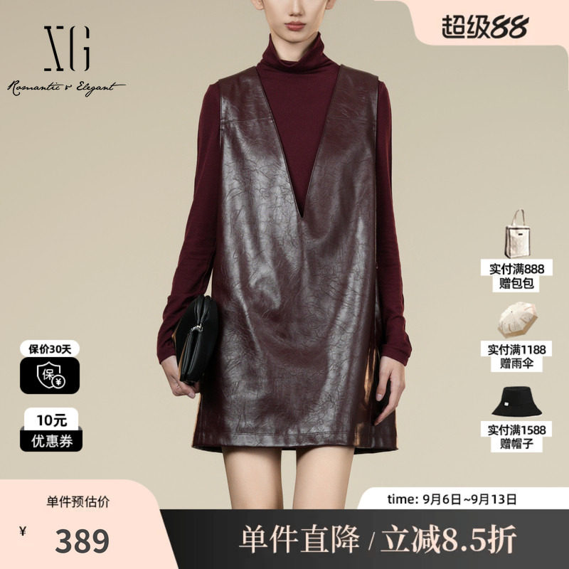 XG/雪歌 XK404002A415酒红色V领无袖皮质连衣裙直筒简约A字中裙女