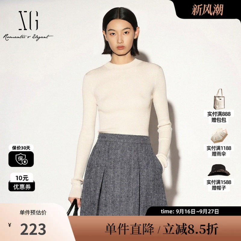 XG/雪歌 XK411772A851白色羊毛混纺圆领修身长袖针织衫打底内搭女