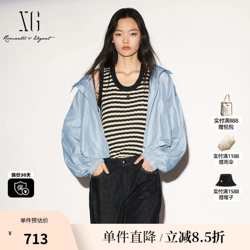 XG/雪歌 XL307007A220浅蓝色大翻领长袖短外套宽松休闲运动风女装