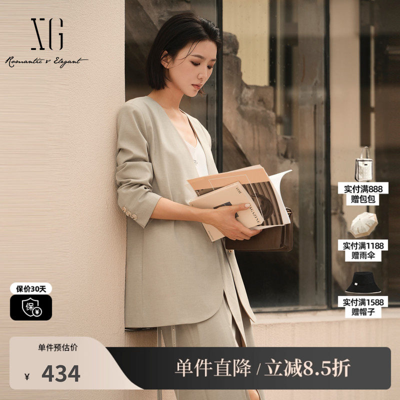 XG/雪歌XK307033A973 卡其无领中长款休闲西装直筒长袖通勤外套女