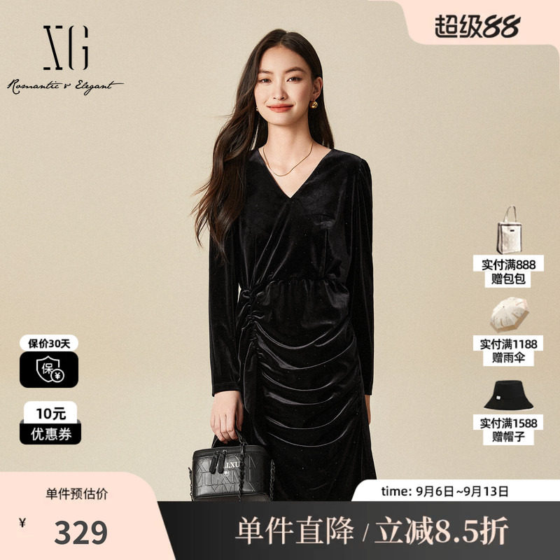 XG/雪歌XJ404020A690褶皱长袖连衣裙时尚冬季新款黑色宽松短裙女