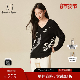 XG/雪歌XJ411077B693黑色绣花毛针织衫时尚冬季新款绵羊毛毛衫女