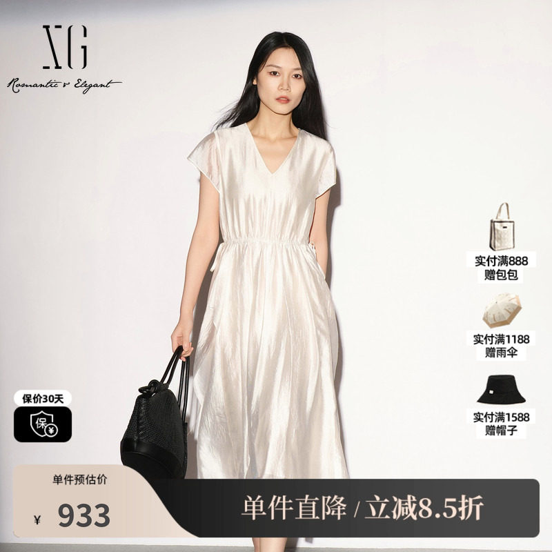 XG/雪歌XL204006A591 米白色醋纤V领飞袖连衣裙收腰A字淑女长裙女