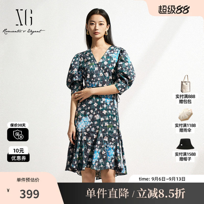 XG/雪歌XK204511A806花版莱赛尔棉泡泡袖连衣裙V领鱼尾收腰显瘦裙