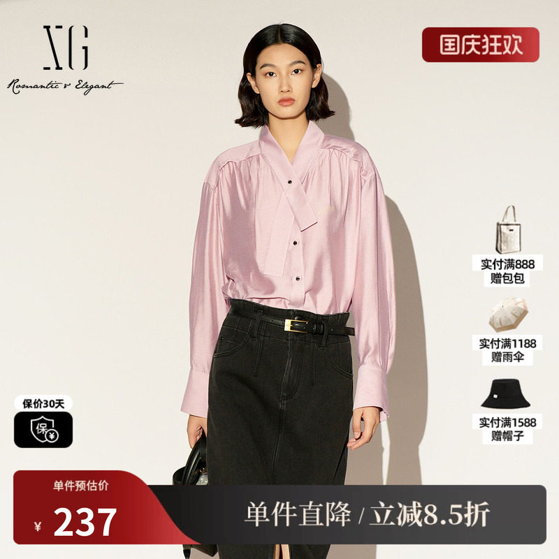 XG/雪歌XL121003A516 粉色领带长袖衬衫淑女立领直筒落肩休闲上衣