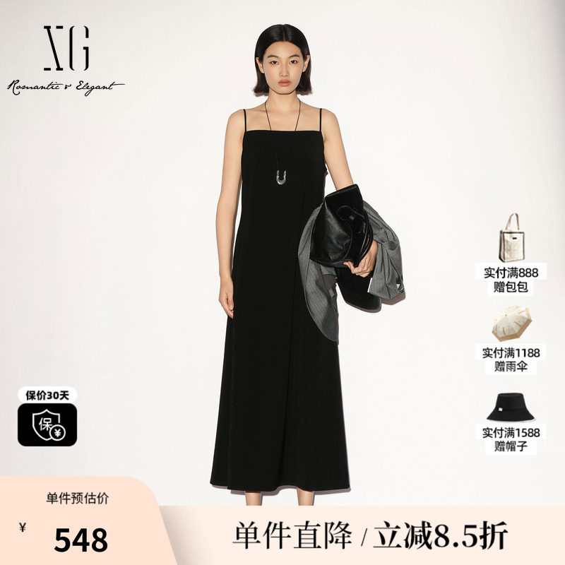 XG/雪歌 XL304015A190黑色吊带连衣裙方领气质高级感直筒长裙女装