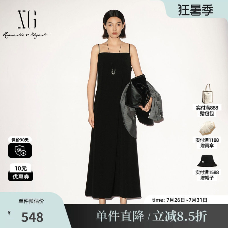 XG/雪歌 XL304015A190黑色吊带连衣裙方领气质高级感直筒长裙女装