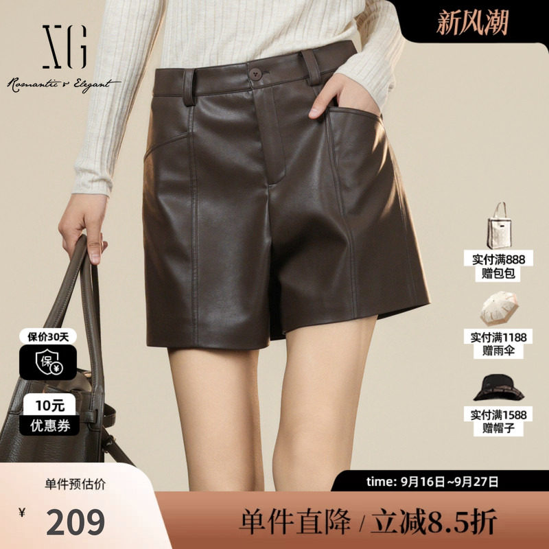 XG/雪歌XK402013A272深咖色休闲裤2025冬季新款皮质直筒短裤女装