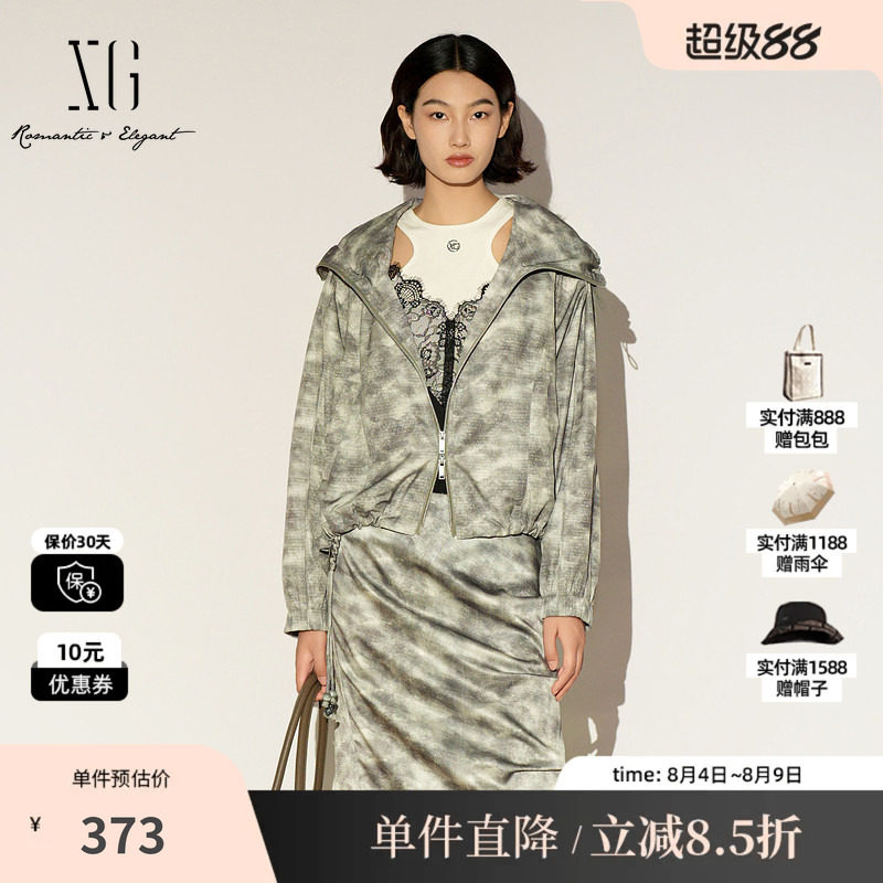 XG/雪歌XL107001B493 花版运动风短外套大翻领休闲户外宽松上衣女