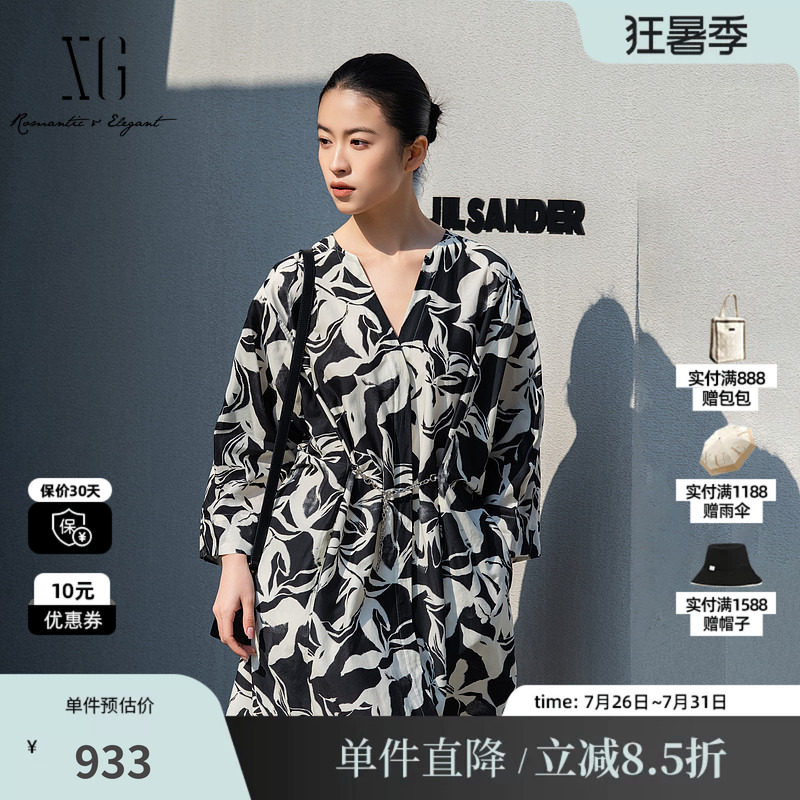 XG/雪歌XL204012B293 黑白花版棉感V领短袖连衣裙高腰A字伞裙女装