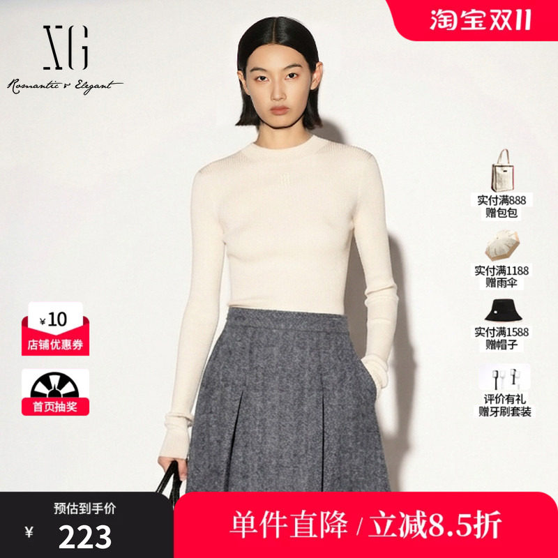XG/雪歌 XK411772A851白色羊毛混纺圆领修身长袖针织衫打底内搭女
