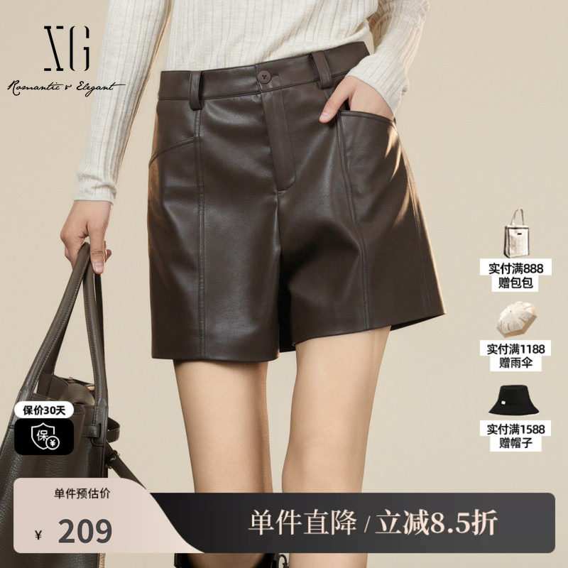 XG/雪歌XK402013A272深咖色休闲裤2025冬季新款皮质直筒短裤女装