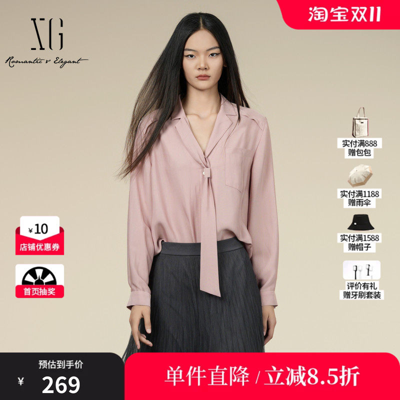 XG/雪歌XK321010A318粉色醋纤长袖衬衫2025秋季新款系带领上衣女
