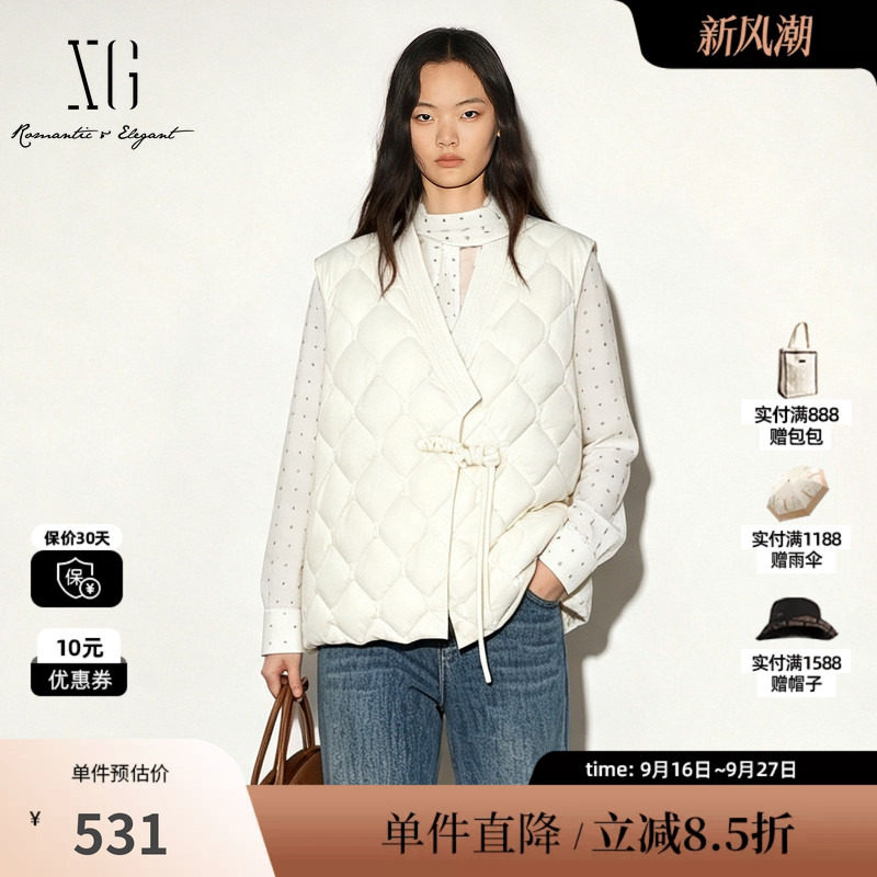 XG/雪歌 XK406766A851白色无领新中式盘扣白鸭绒羽绒马夹外套女装