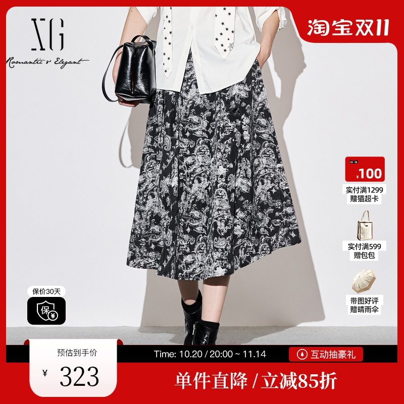 XG/雪歌XJ303013B297满版印花半身裙时尚秋季新款宽松高腰A字裙女